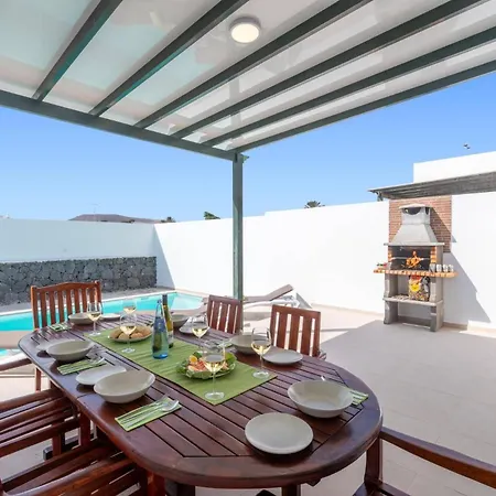 Manrique By Villa